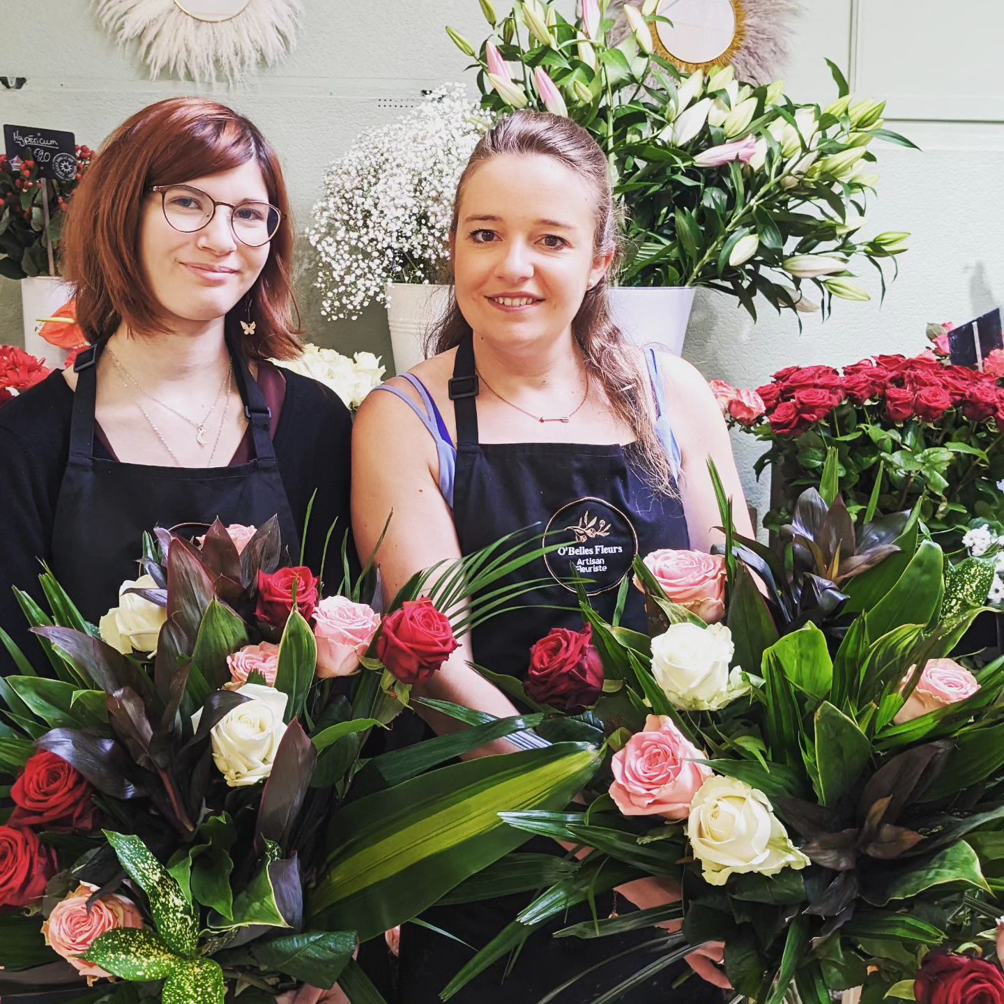 Émilie et Léa, fleuristes chez O'Belles Fleurs à Chaponnay